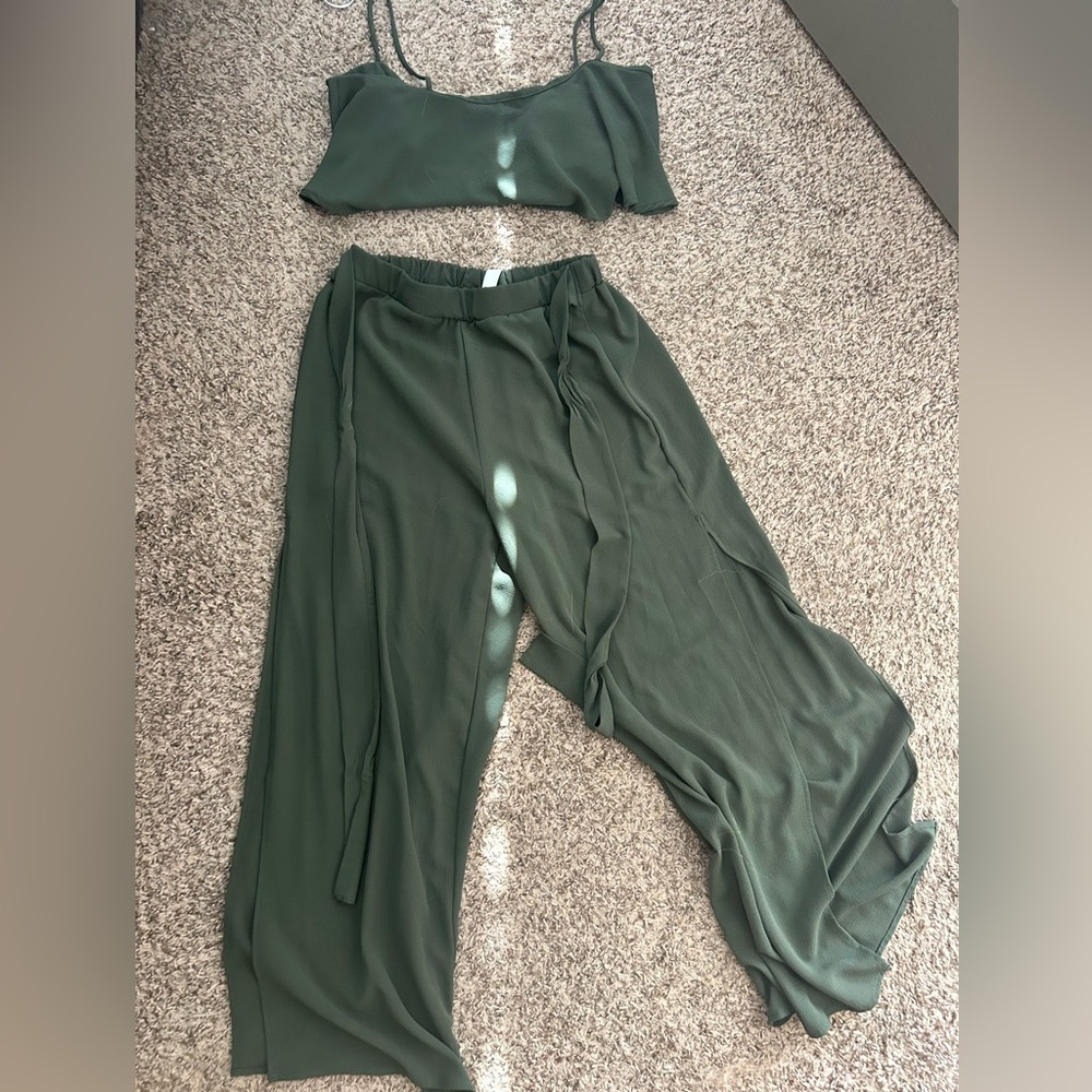 2 piece set.